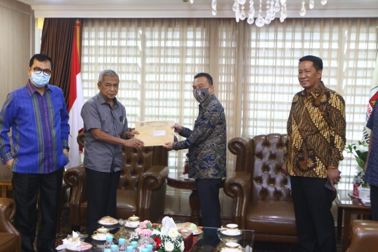Muhammadiyah Sampaikan Sikap Resmi RUU Cipta Kerja Kepada DPR RI image