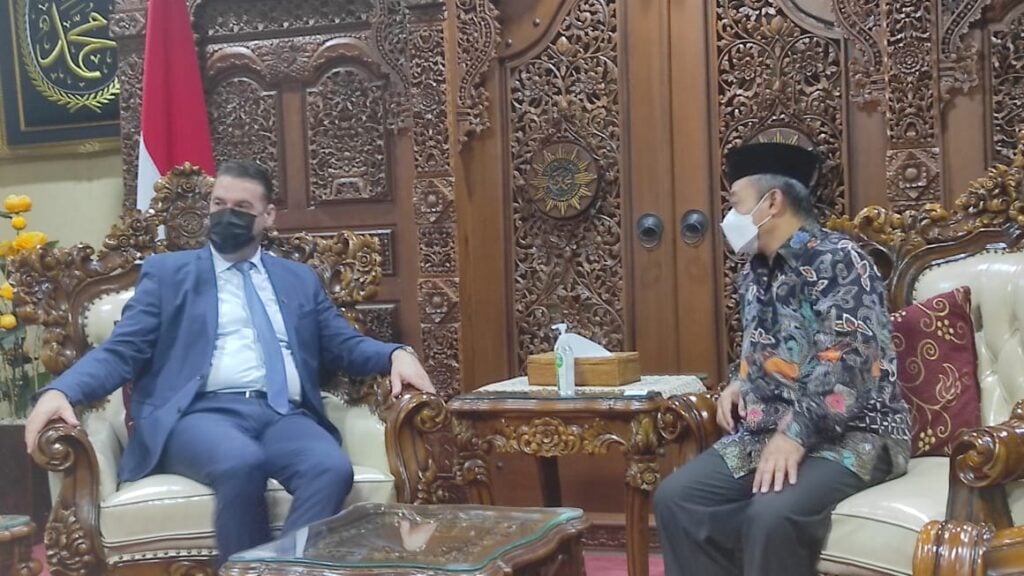 Lewat Muhammadiyah, Dubes Bosnia Sampaikan Salam Untuk Seluruh Warga Indonesia
