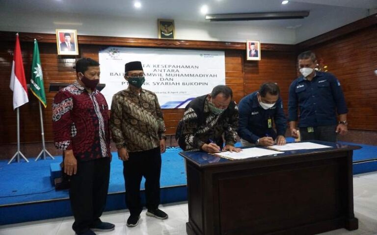 Maksimalkan Pengembangan UMKM, Induk Baitul Tamwil Muhammadiyah Teken MOU dengan BSB