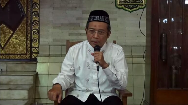 Wakil Ketua Majelis Tarjih dan Tajdid PP Muhammadiyah Hamim Ilyas mengatakan bahwa hakikat Iduladha adalah ketundukan kepada Allah