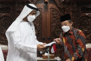 Titipkan 25 Ton Bahan Pangan, Dubes UEA Sampaikan Salam untuk Seluruh Warga Indonesia