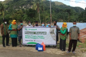 Aksi Kemanusiaan ‘Aisyiyah dan Sido Muncul dalam Membantu Warga Terdampak Bencana di Sumba Timur