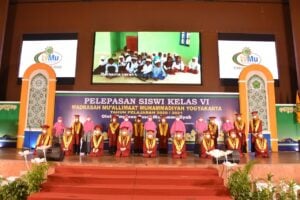 Mu’allimaat Berikan Apresiasi Pada Kader Terbaik