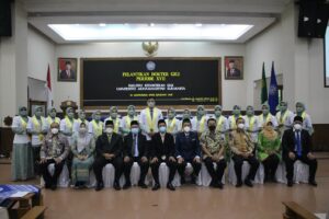 16 Dokter Gigi Muhammadiyah Lulus Cumlaude, 4 Di Antaranya Mumtaz