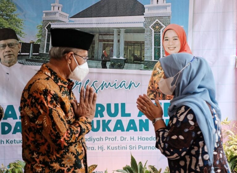 Hadirnya Masjid sebagai Tanda Lekatnya Iman dan Islam image