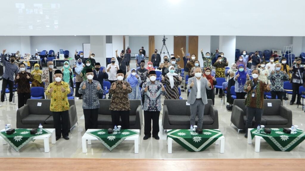 Pimpinan Pusat Muhammadiyah Resmikan Unit Pelayanan Kesehatan UMBandung