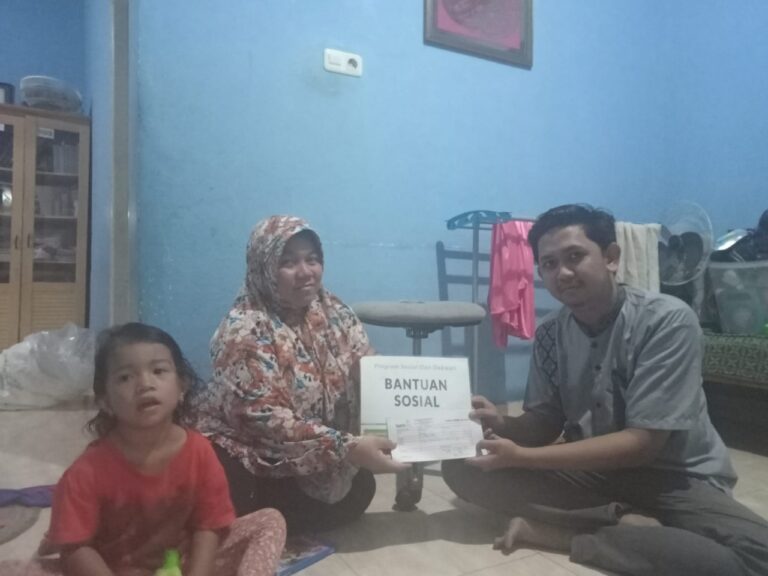 LazisMu Bantu Pelunasan Hutang Janda Anak Tiga image