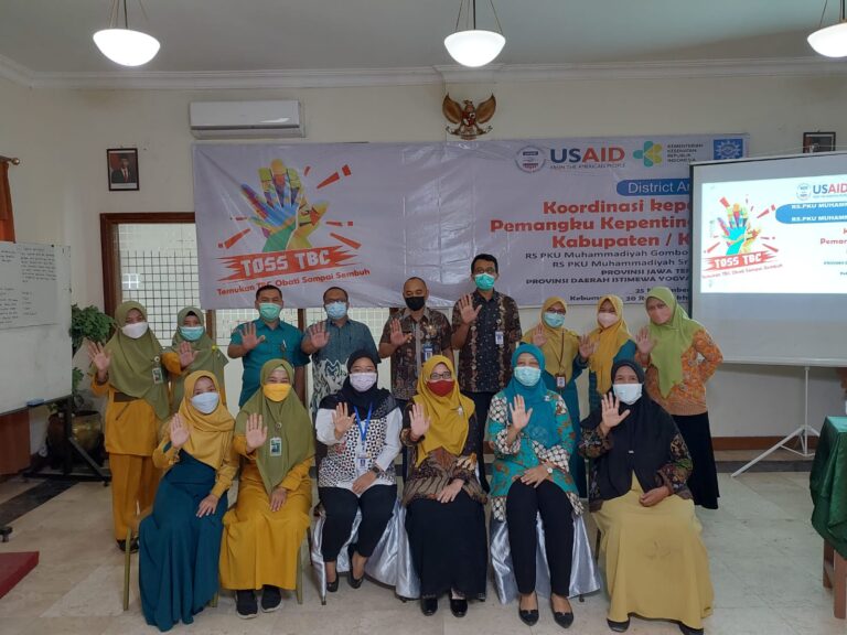 Implementasi program Mentari TB Recovery Plan di RS PKU Muhammadiyah Gombong berjalan manis. Terbukti, dua pasien tuberkulosis (TB) dan TB resisten obat (RO) dinyatakan sembuh.