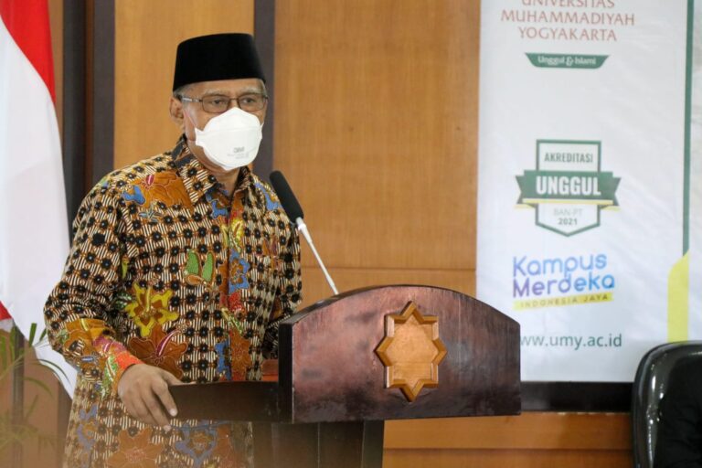 Haedar Sampaikan Tiga Hal Utama Bagi Perguruan Tinggi Muhammadiyah image
