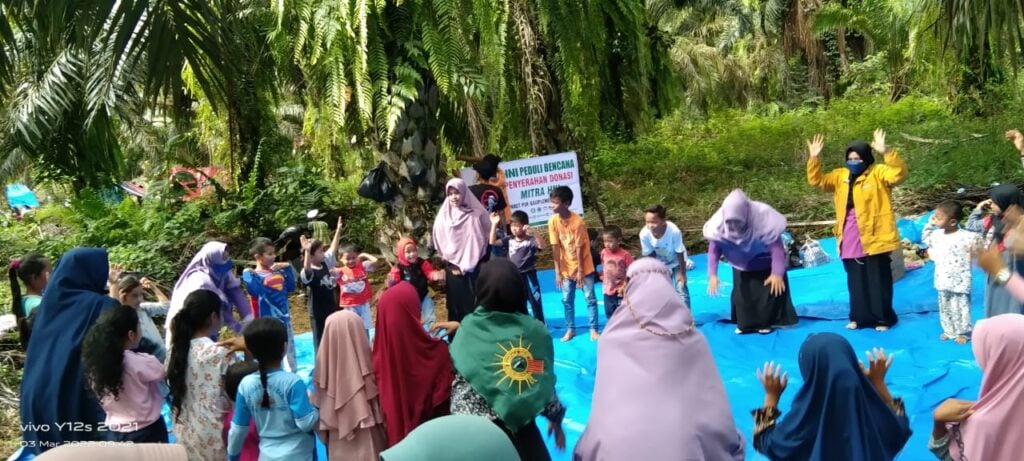 Selenggarakan Sekolah Darurat, SARMMI Bantu Pengajaran Anak Korban Gempa Pasaman