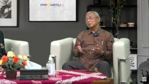 Tiga Dimensi Ilmu Bagi Muslim, Liberasi, Humanisasi, dan Transendensi
