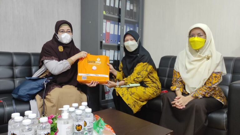 Jelang Idulfitri, Para Menteri, Pejabat dan Instansi Berbondong-Bondong Zakat di Lazismu image