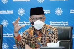 Haedar Nashir Imbau Masyarakat Tetap Jaga Prokes dan Tak Boleh Lengah Meski Angka Covid-19 Melandai image