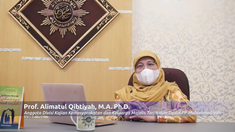 Fitrah Perempuan itu di Ranah Publik