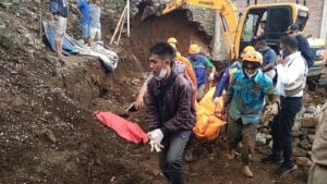 MDMC Evakuasi Seorang Pekerja Tewas Tertimbun Pondasi Rumah