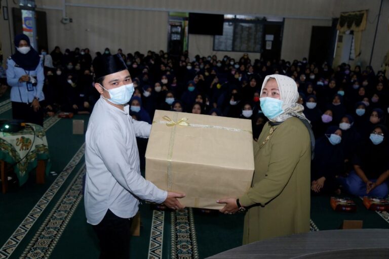 Unik, Kampus Muhammadiyah Ini Adakan Buka Bersama di Lapas Perempuan