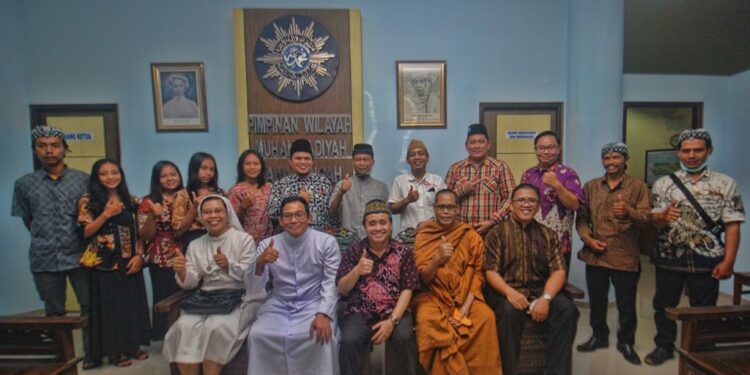 Full of warmth, Central Java Muhammadiyah Celebrates Interfaith Leaders Gathering