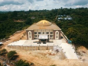 Hadir di Buton, Haedar Resmikan Bangunan Megah UMB Convention Center image