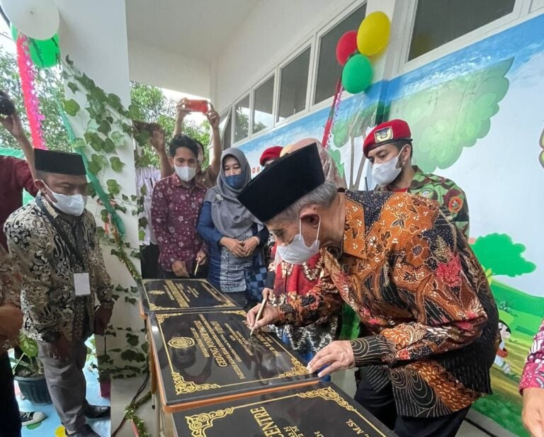 Hadir di Kendari, Haedar Resmikan Muhammadiyah Education Centre dan Gedung Tahfidz UM Kendari