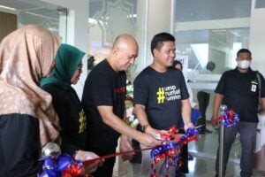 Resmikan BMT UM Purwokerto, Menkop UKM RI Berharap UMP Lahirkan Banyak Start Up image
