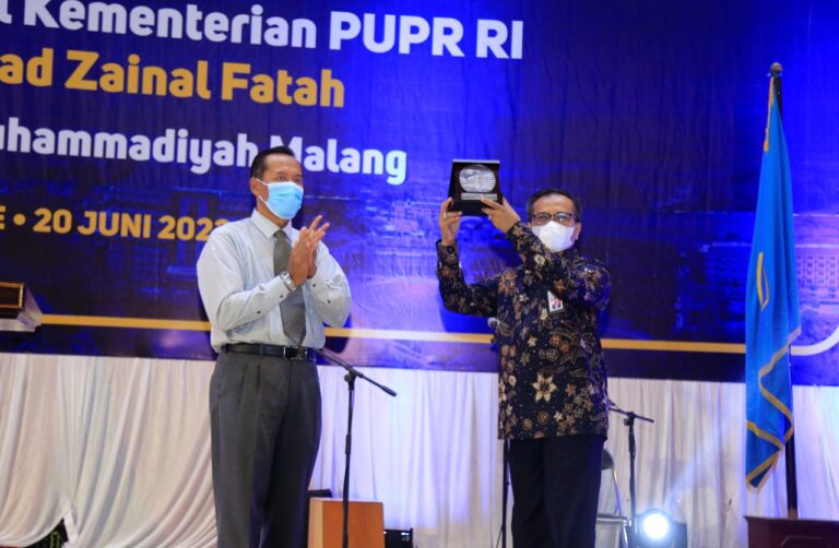 Hadir di UMM, Sekjen Kementerian PUPR Bahas Krisis Air dan Pangan image