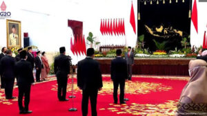 Presiden Lantik Menteri dan Wamen, Berikut Pesan Haedar Nashir image