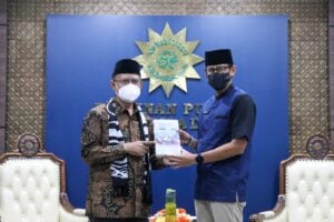 Agendakan Kebangkitan Ekonomi Pasca Pandemi, PP Muhammadiyah Terima Kunjungan Menparekraf Sandiaga Uno image