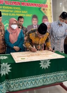 Haedar Nashir Resmikan Gedung Mu’allimin Lombok Barat