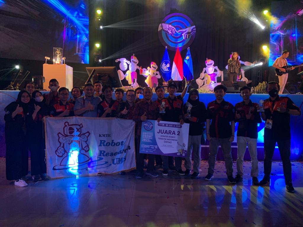 Tim Robot RR EL Ganador UMS Raih Juara 2 Nasional di Ajang KRI 2022