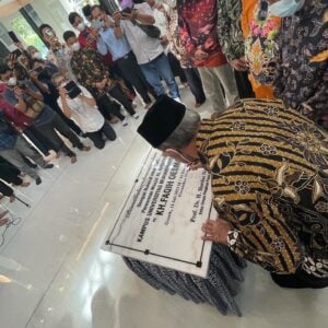 Resmikan Masjid UMG Senilai 7 M, Haedar: Jadikan Masjid Sebagai Pusat Dakwah Manhaj Muhammadiyah