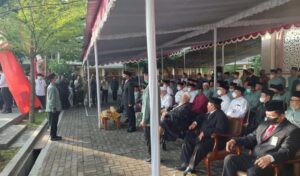 Muhadjir Effendy Memimpin Upacara HUT Kemerdekaan RI ke-77 di Ponpes Al Mukmin Ngruki