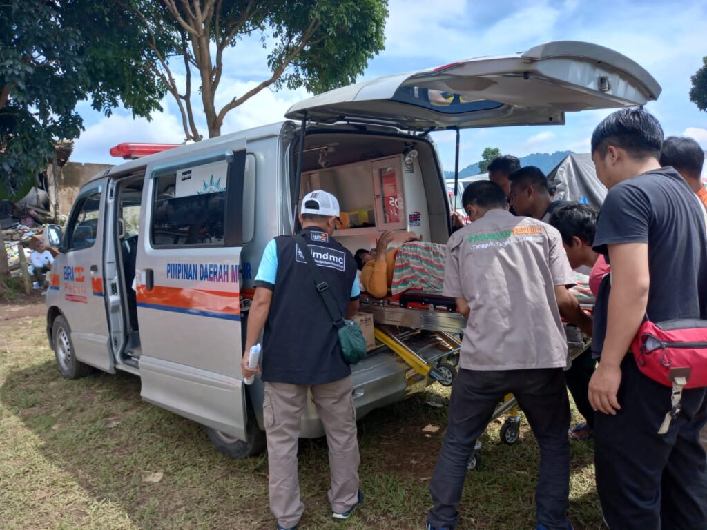 Muhammadiyah Tugaskan Dokter Spesialis Orthopedi Bantu Gempa Cianjur
