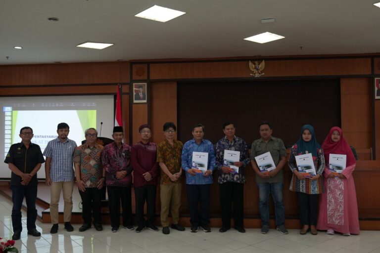 UMY Salurkan 1,2 Miliar Zakat Institusi pada 57 Lembaga 