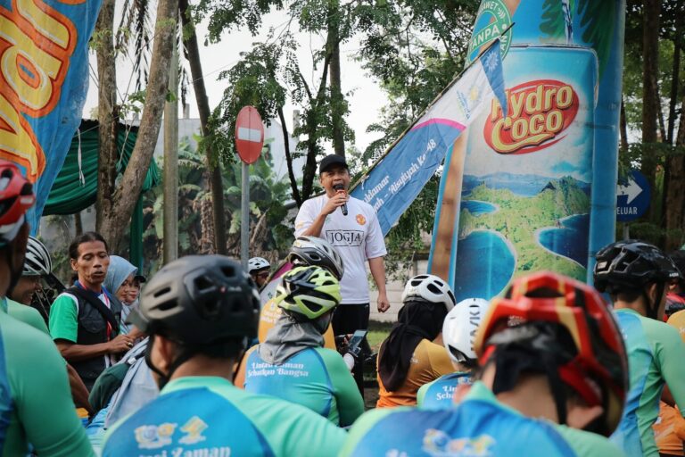 Agung Danarto Lepas Ratusan Peserta Gowes Semarak Milad PKU Jogja dan Gamping