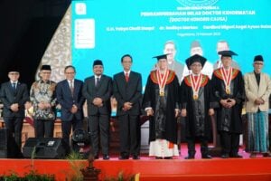 Haedar Nashir Sampaikan Selamat atas Penganugerahan Doktor HC Sudibyo Markus