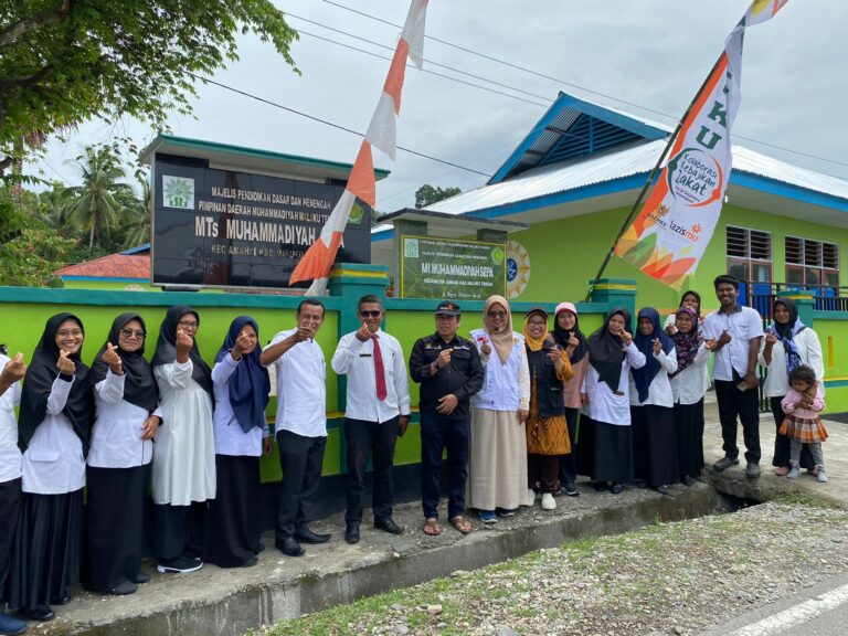 LAZISMU - BAZNAS Wujudkan Sekolah Inklusif di Maluku Tengah
