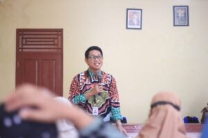 Waspadai Pinjol Ilegal, Dosen Kampus Muhammadiyah ini Kuatkan Literasi Warga Gunung Kidul