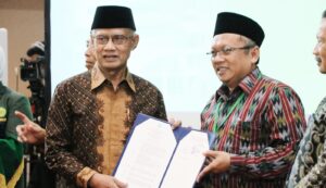 Terima SK, Majelis, Lembaga, dan Biro Pimpinan Pusat Muhammadiyah Mulai Resmi Bekerja