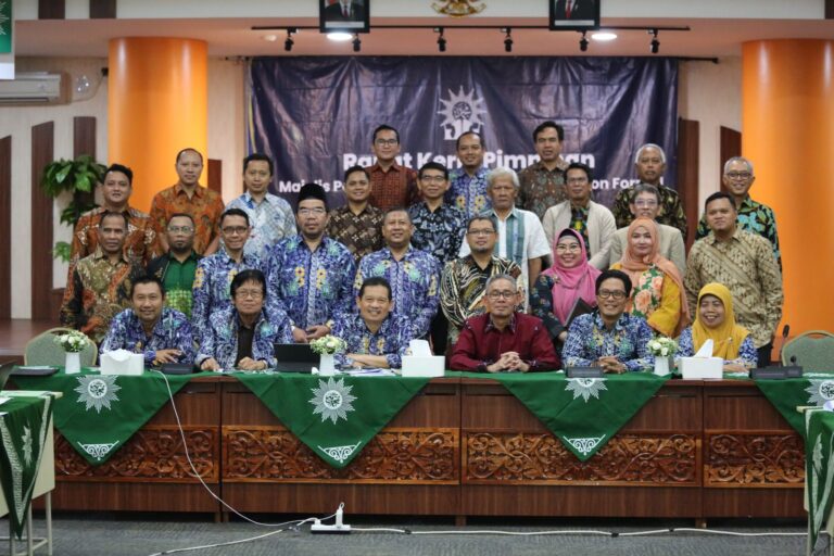 Irwan Akib Mendorong Sekolah Muhammadiyah Menjadi Sekolah Pilihan Utama