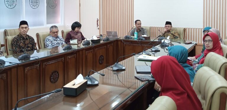 Rencanakan Peraturan Sekolah Aman Kekerasan, Menteri Nadiem Menimba Pengalaman Muhammadiyah