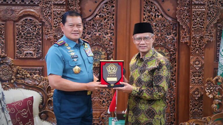 Rawat Memori Sejarah dan Ikatan Ideologis, PP Muhammadiyah Terima Silaturahim Panglima TNI