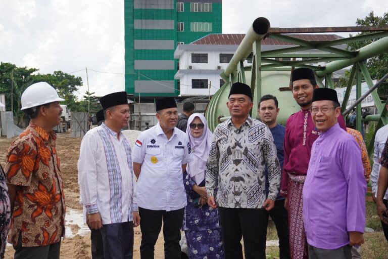 Selesai Tahun Ini, Menko PMK RI Tinjau Pembangunan Rusunawa dan Tajdid Center UMRI