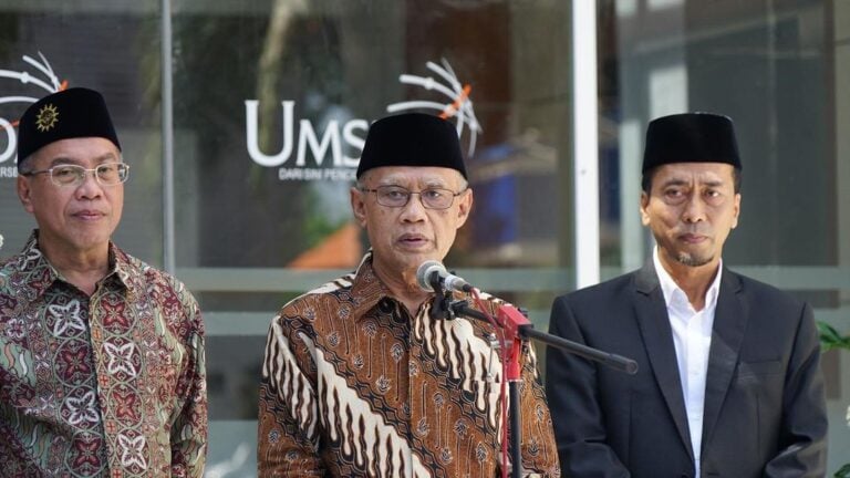 Resmikan FKG UMSIDA, Haedar: Komitmen Muhammadiyah Membangun Bangsa, Meringankan Beban Negara
