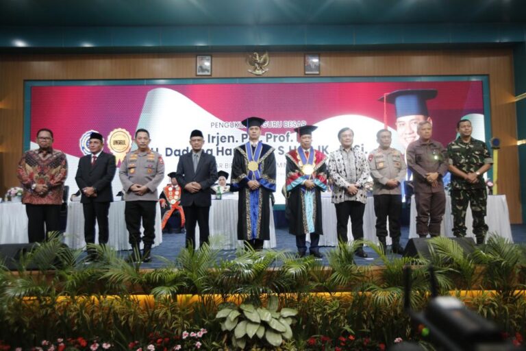 Komitmen Majukan Bangsa, Sampai Awal 2023 Muhammadiyah Miliki 21 Ribu Dosen, 2.9 Ribu Doktor, dan 241 Profesor