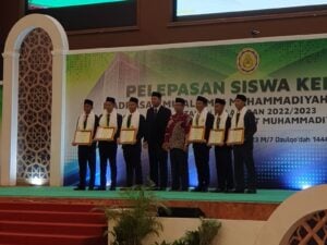 Semangat dan Pemikiran Kiai Dahlan Harus Terpatri pada Santri Lulusan Mu’allimin