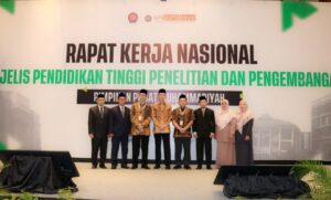 Lima Rektor Dilantik, Irwan Akib Berpesan untuk Menyiapkan Kader Pimpinan PTMA