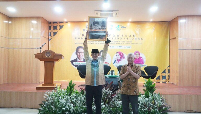 Menparekraf Berharap Mahasiswa Muhammadiyah Mencerahkan dan Memajukan Indonesia
