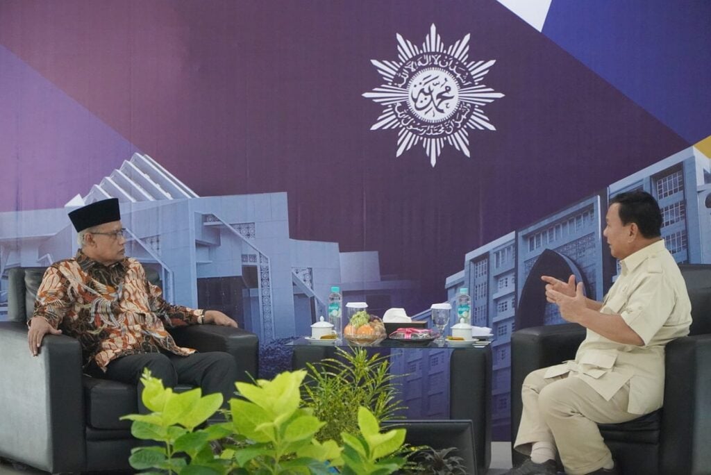 <strong>Haedar Nashir Menerima Kunjungan Menhan RI Prabowo Subianto di UAD Bahas Teknologi Hankam</strong>