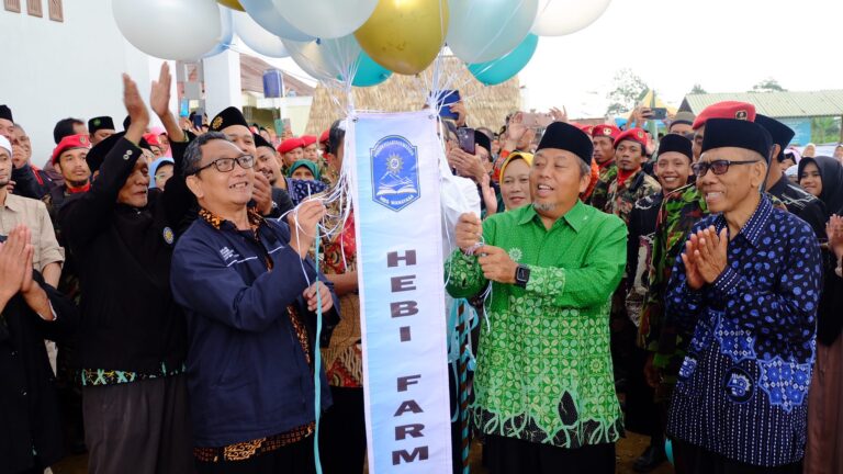 Sinergi dan Kolaborasi Muhammadiyah Memberdayakan Peternak Kambing Perah di Banjarnegara