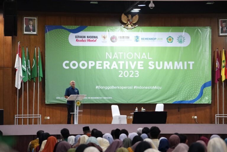 Dua Menteri dalam Satu Hari Mengunjungi SMA Muhammadiyah Ini